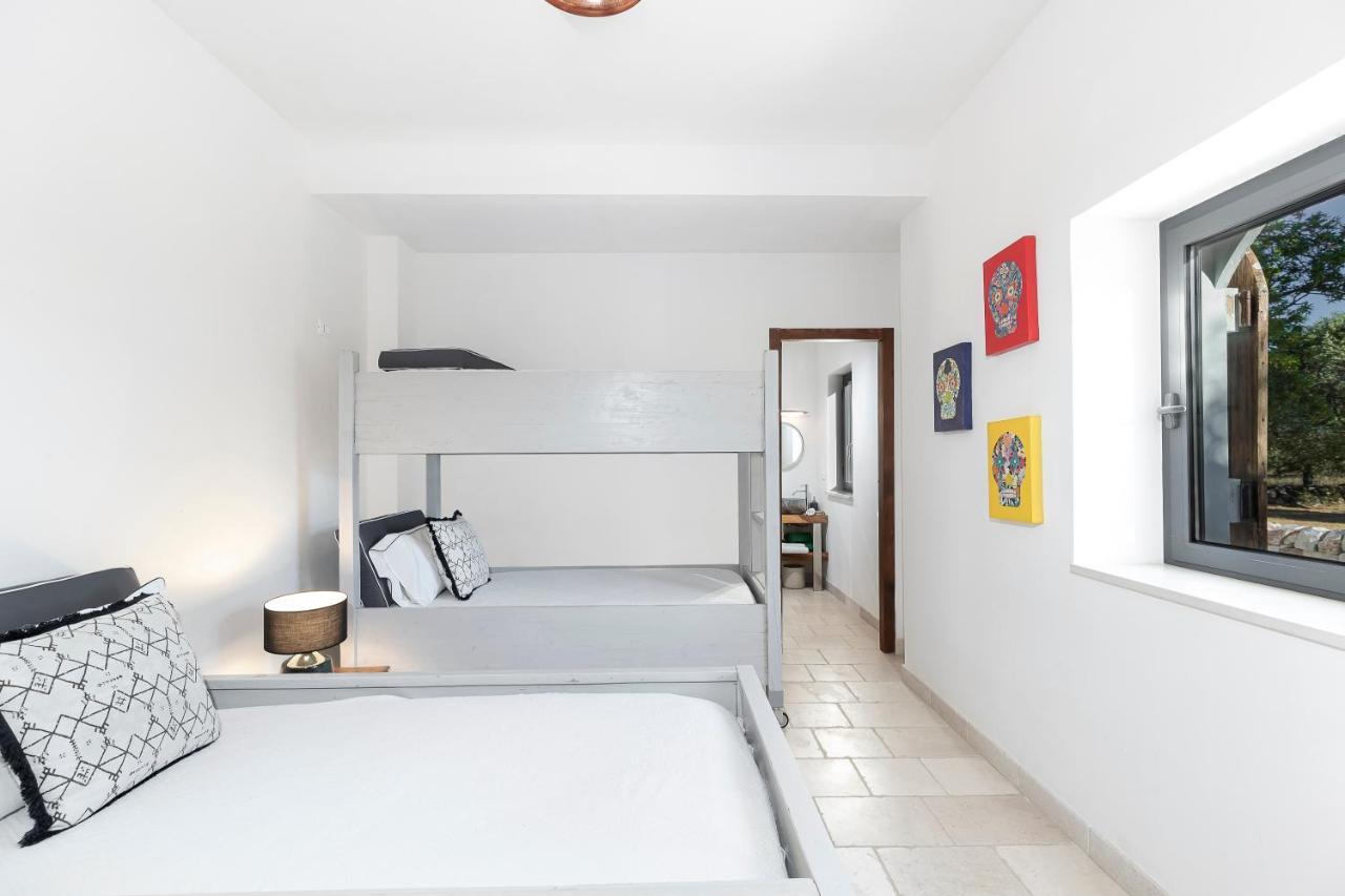 Cisternino Villa In Olive Groove Eksteriør billede